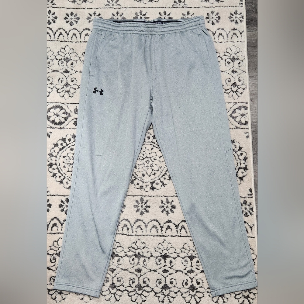 Mens Under Armour XL Gray Fleece Sweatpants